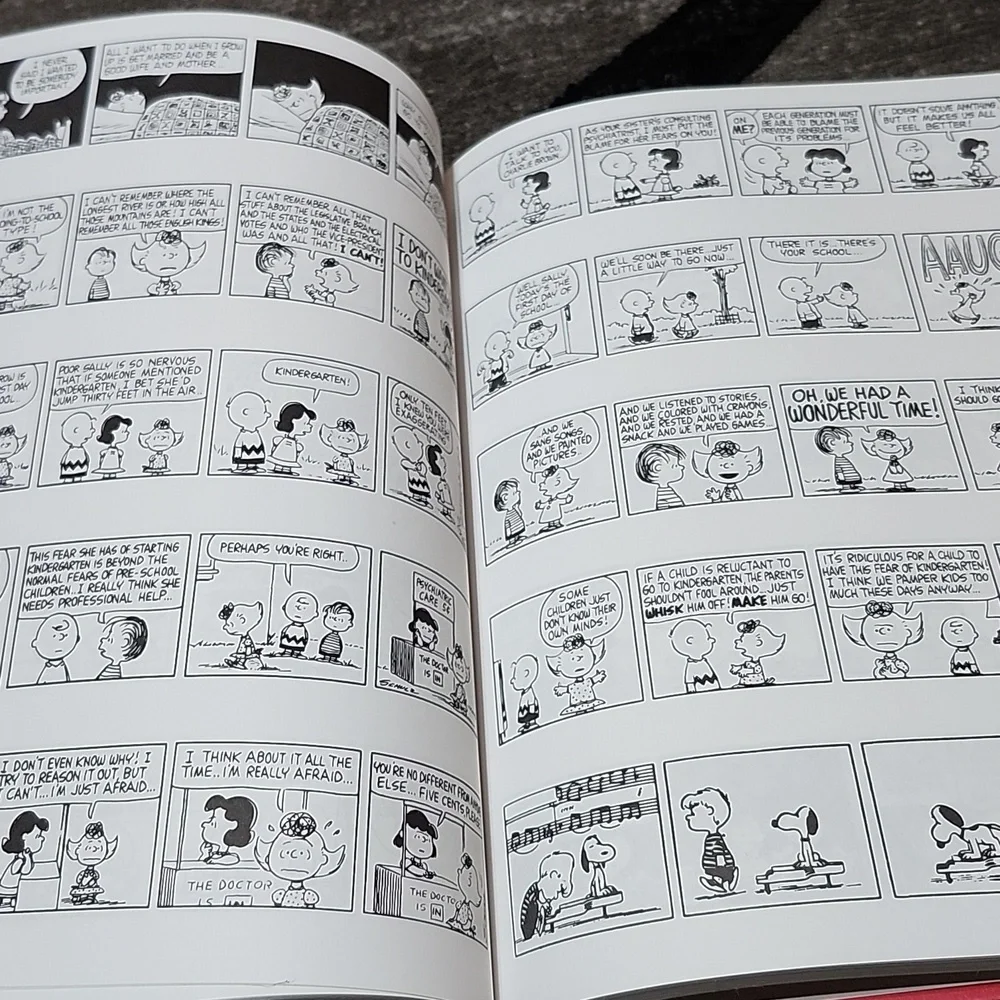 PEANUTS TREASURY 1968/2005 BY CHARLES M SCHULZ COMIC STRIPS DUST/HARDCOVER BOOK